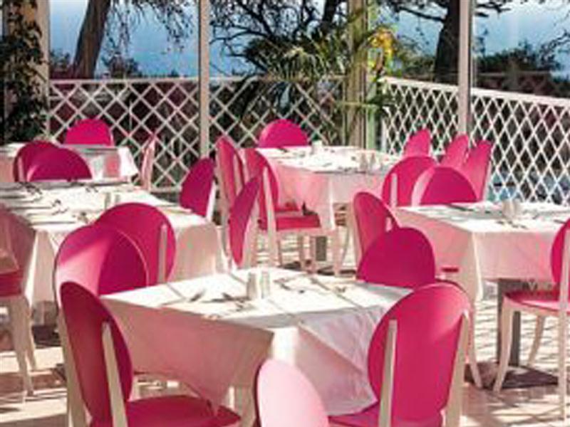 Golden View Resort Sinarades Kontogialos Eksteriør billede